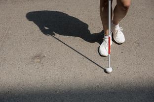 巴萨官方：两届女子金球得主普特拉斯将接受左膝关节镜修复手术